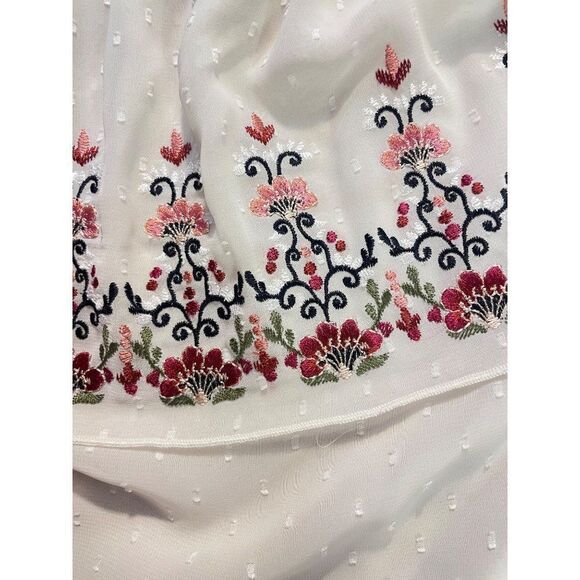 White House Black Market Off the Shoulder Embroidered Swiss Dot Blouse Medium - Picture 7 of 8